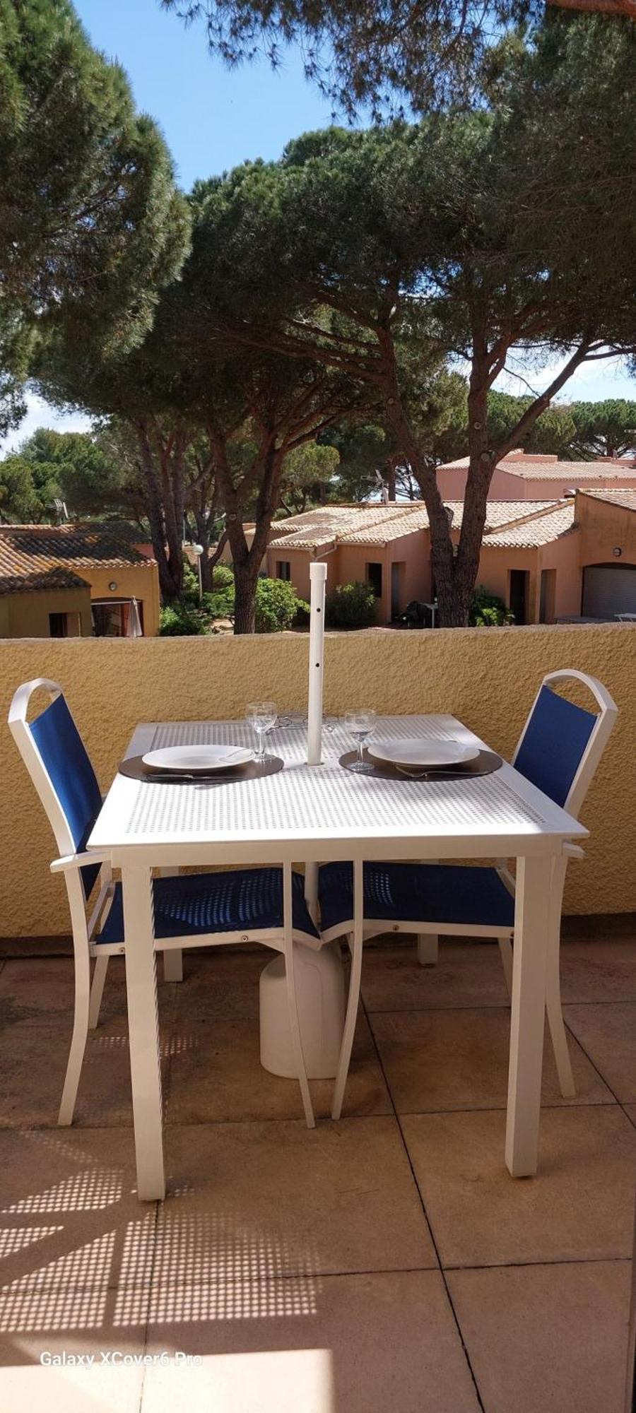 Studio Renove Dans Residence De Vacances Avec Grande Piscine Chauffee, Parking Et Terrasse Agde Exterior foto